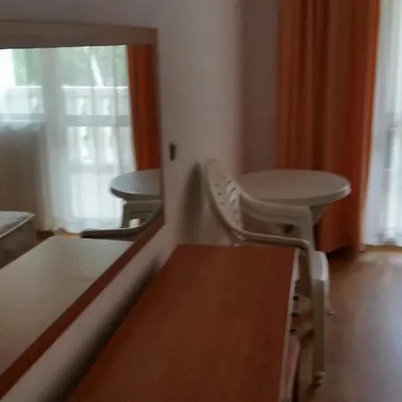 Apartment In Polyusi *